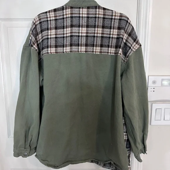 Women’s shacket.  Denim and flannel. - Picture 2 of 3